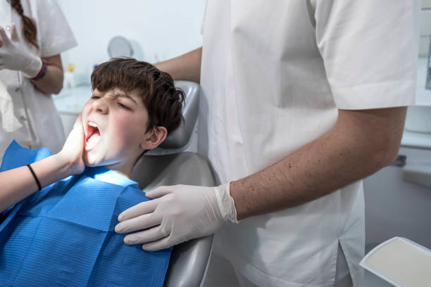 Best Urgent Tooth Repair  in Clearlake Oaks, CA